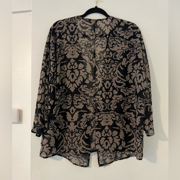 Black and Tan Floral Kimono Cardigan size L (F126) - Picture 6 of 6